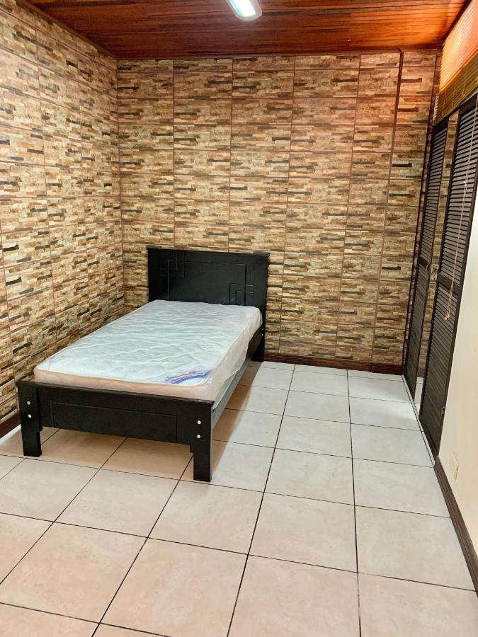 Global House Cr Hostel Backpackers Alajuela Habitacion Compartida 2 Camas Por Habitacion Εξωτερικό φωτογραφία